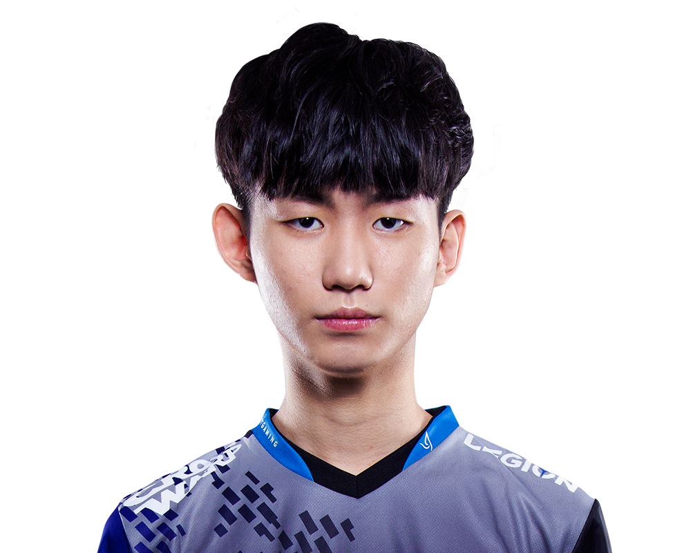 Crest Gaming Act Luna